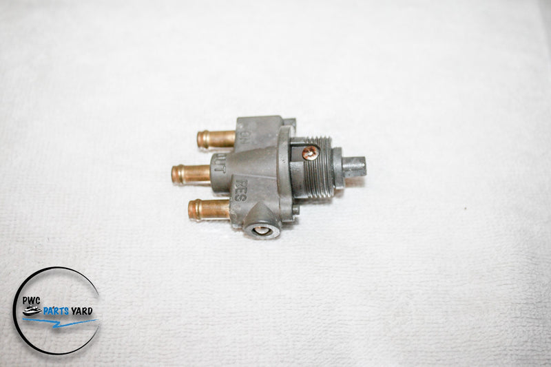 2001 YAMAHA WAVERUNNER SUV1200 XL12 XLT1200 FUEL GAS PETCOCK ON/OFF SWITCH