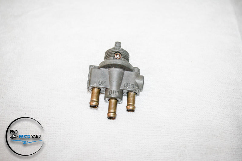 2001 YAMAHA WAVERUNNER SUV1200 XL12 XLT1200 FUEL GAS PETCOCK ON/OFF SWITCH