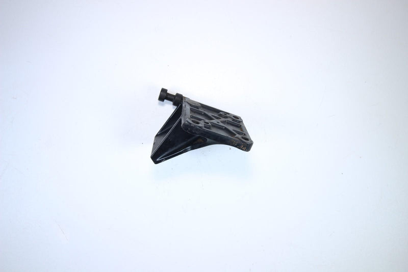 00 Yamaha XL 1200 Y Waverunner Jet Ski engine motor mount bracket