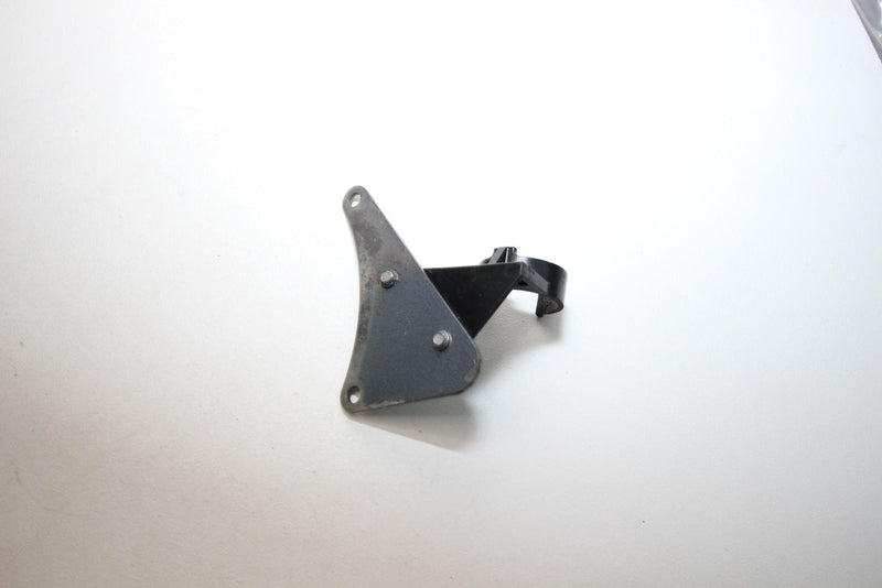 Yamaha VXR Pro 700 Hose bracket 6m6-14527