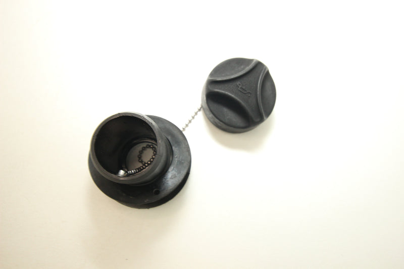 OEM 2003 03 YAMAHA GP 1300 GP1300R WAVERUNNER OIL TANK LID CAP A23-40