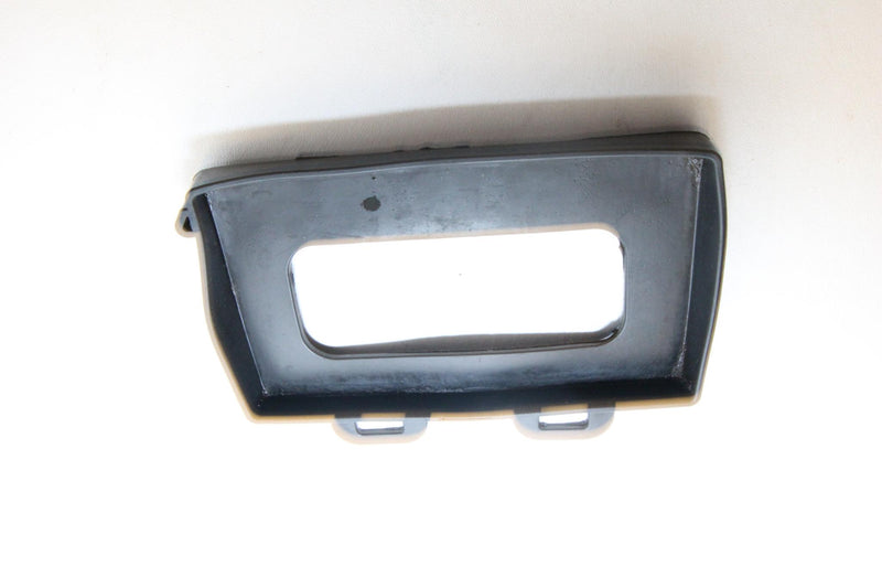 Yamaha 2005 Waverunner 1100 Deluxe Sport Battery Tray Box F1k-u8211-00-00