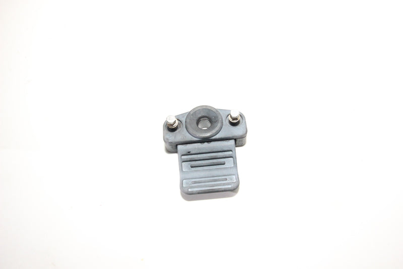 YAMAHA Waverunner RAIDER OEM Latch