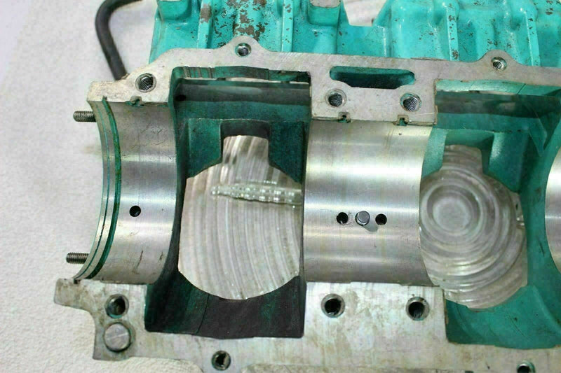 1996 kawasaki zxi 900 lower crank case half Engine Block